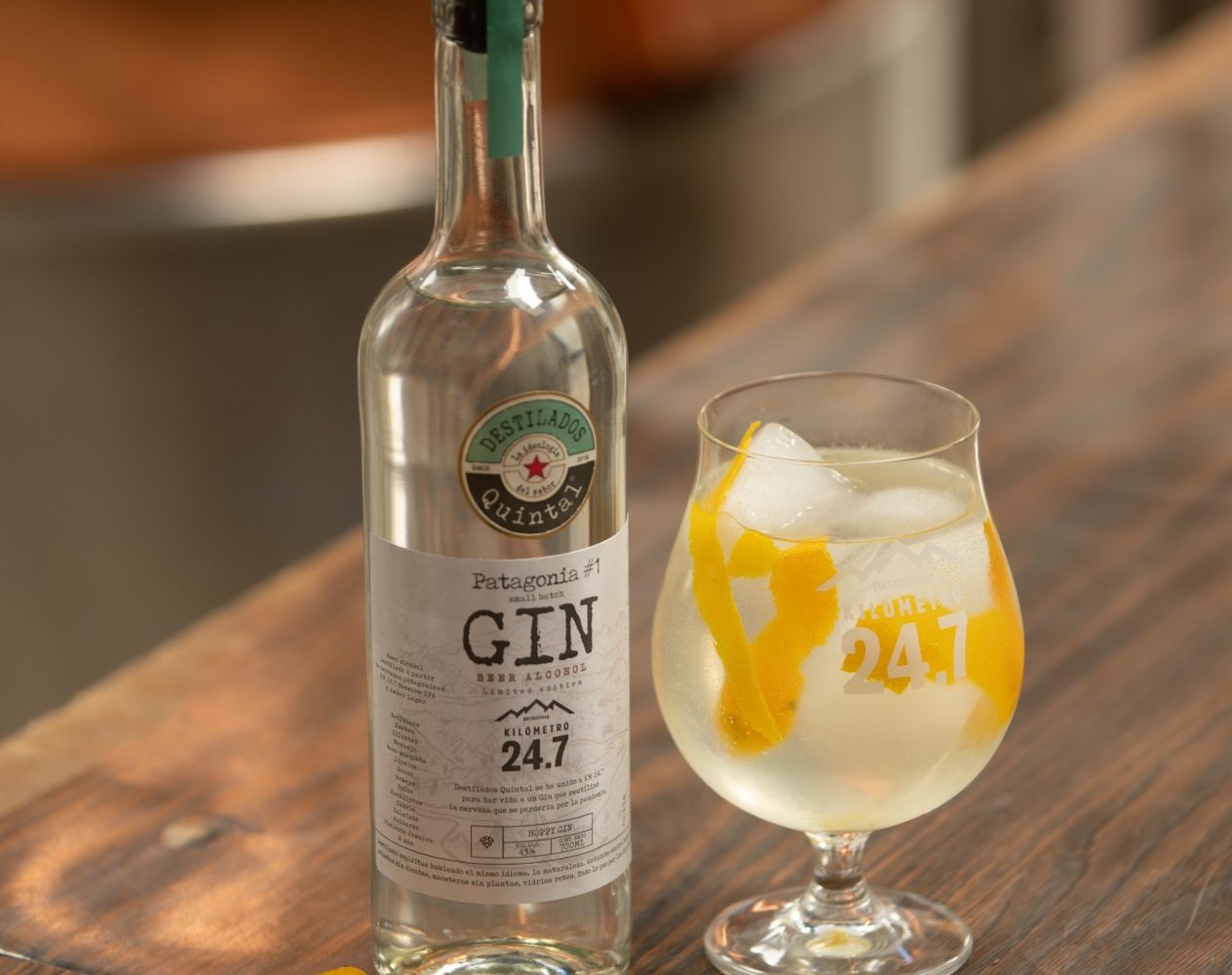 KM 24.7 y Destilados Quintal crean el primer Gin chileno a base de cerveza KM 24.7 y Destilados Quintal crean el primer Gin chileno a base de cerveza