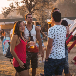Bar regala cervezas heladas para capear ola de calor en Australia