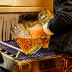 Kunstmann conmemora el Oktoberfest con su nueva cerveza experimental: Helles, un clásico Bávaro para refrescar el paladar
