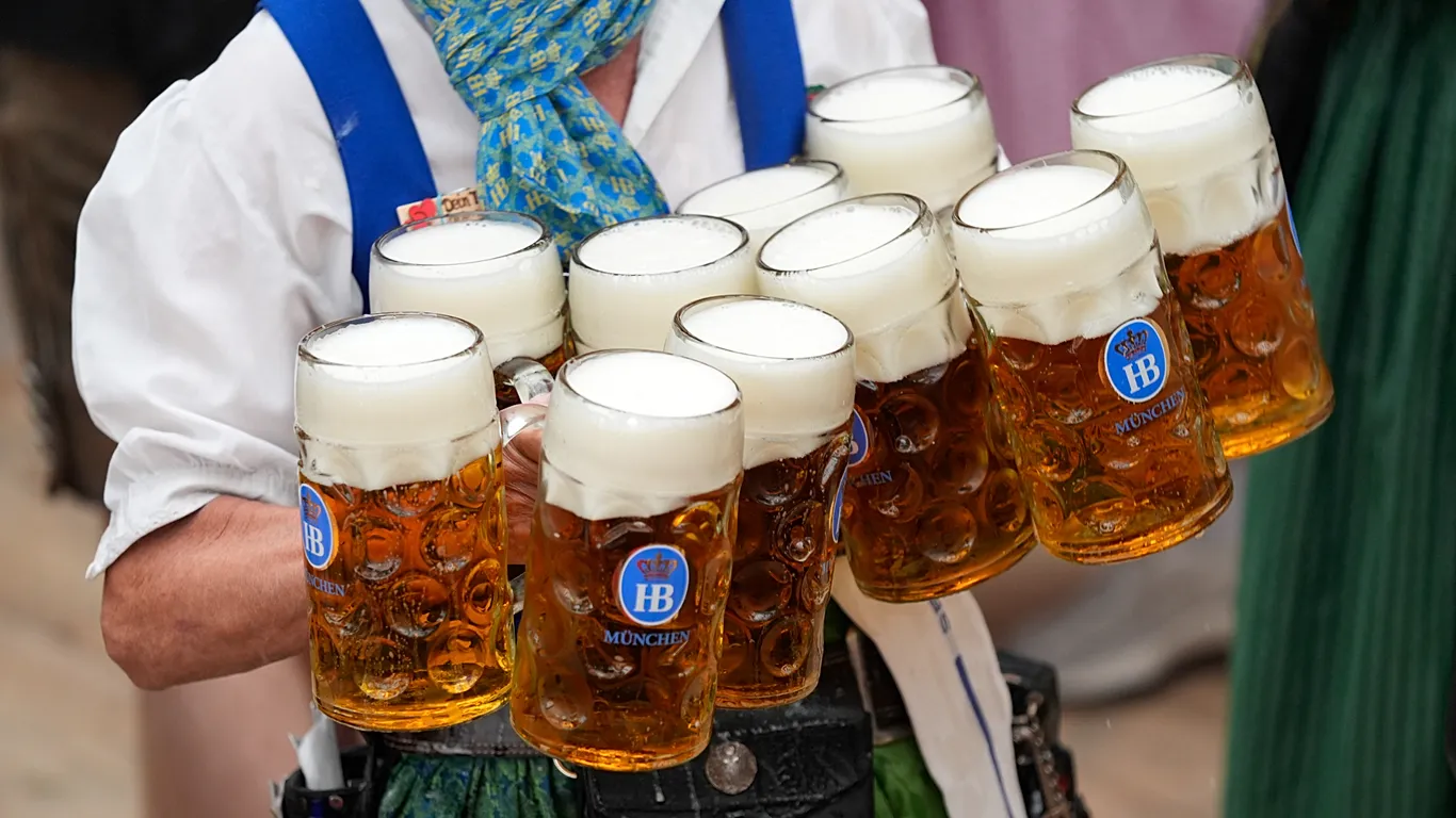 Alemania celebró el Día de la Cerveza Bávara mientras cae el consumo