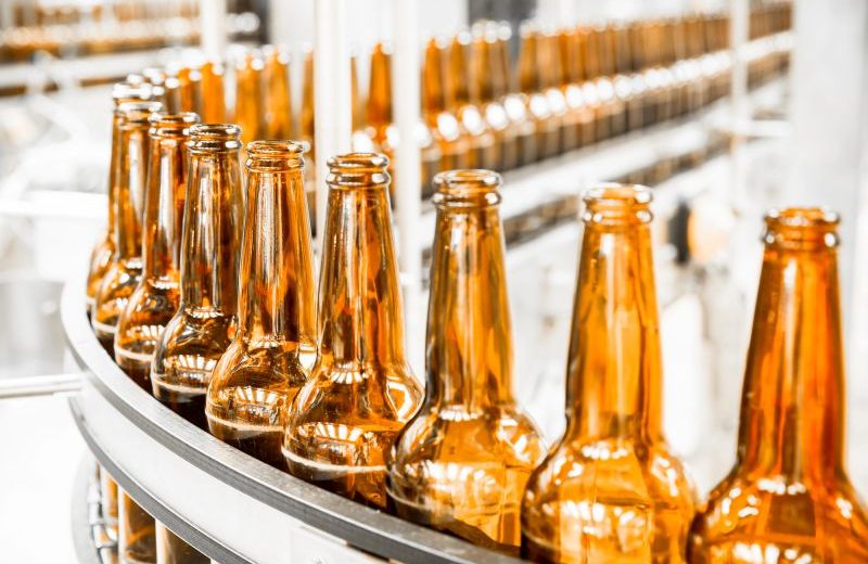 Las cerveceras de India presionan para subir el precio de la cerveza