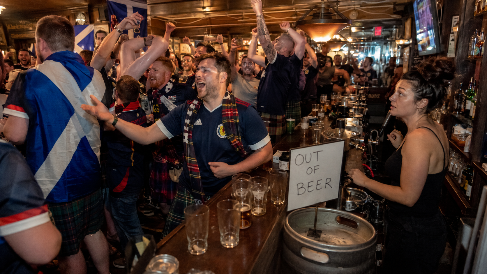 Escoceses dejaron sin chela a varios bares de Boston en pleno Mundial 2026